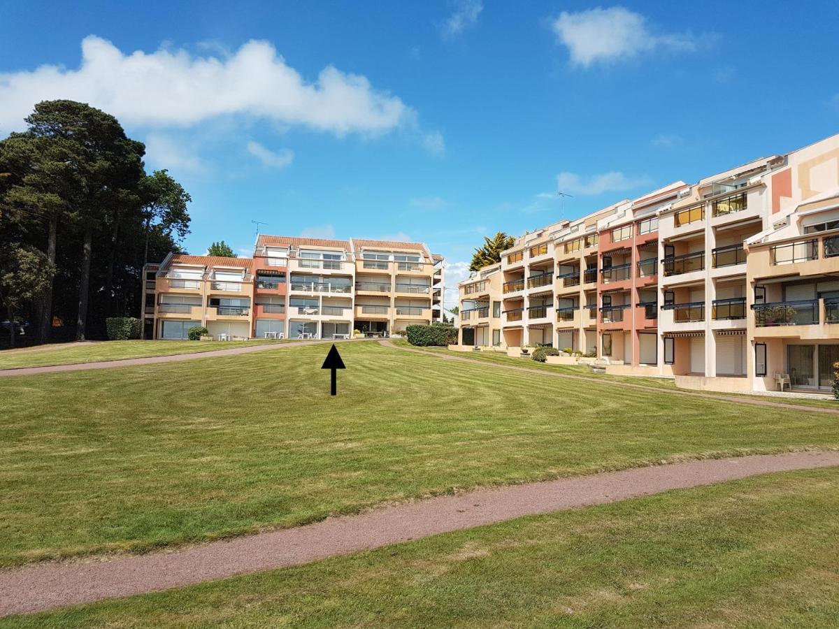 Appartement En Rdc Avec Terrasse Face A La Mer Pornic Exterior photo